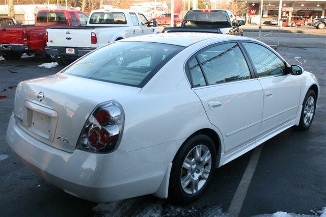 Nissan Altima 2005 photo 3