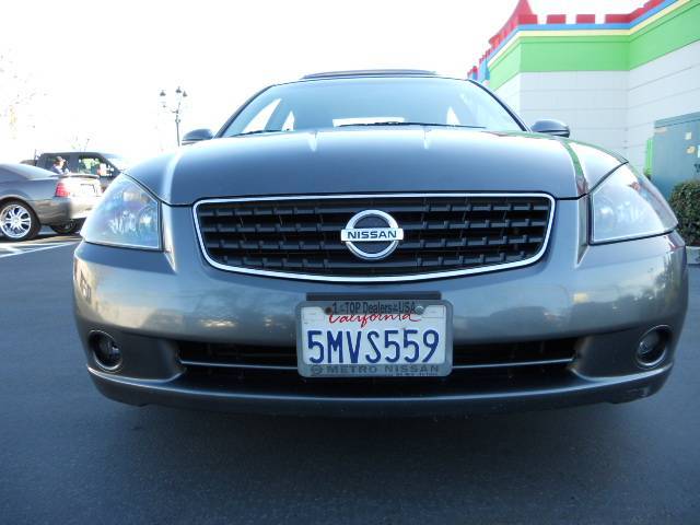 Nissan Altima 2005 photo 1