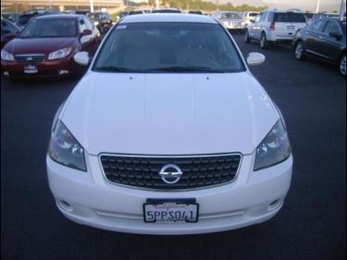 Nissan Altima 2005 photo 1