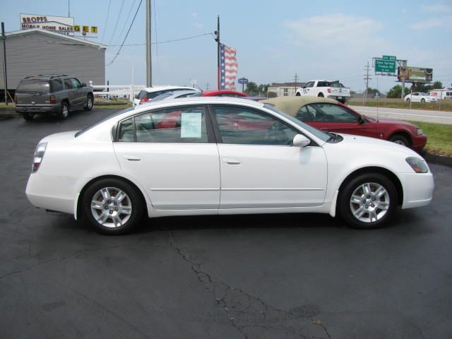 Nissan Altima 2005 photo 3