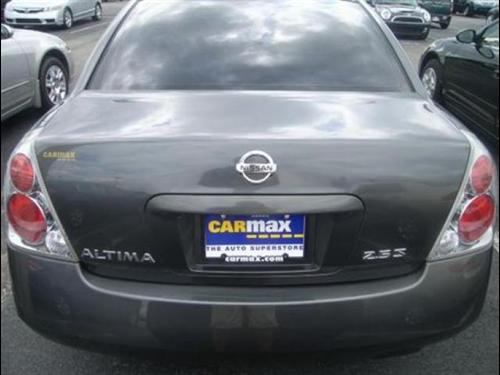 Nissan Altima 2005 photo 2