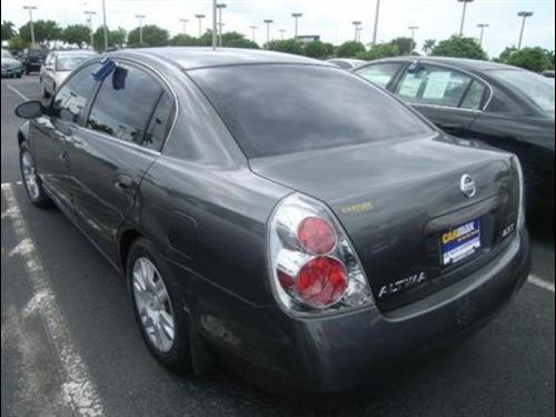 Nissan Altima 2005 photo 3