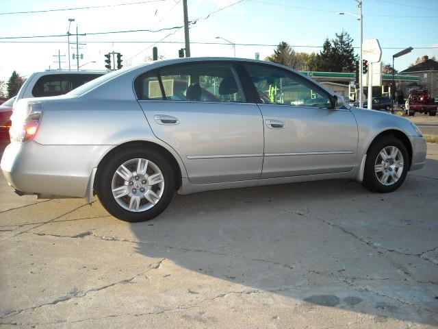 Nissan Altima 2005 photo 1