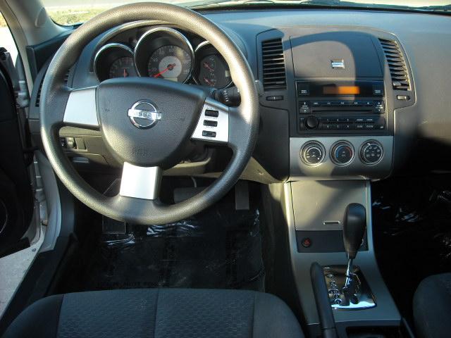 Nissan Altima 2005 photo 3