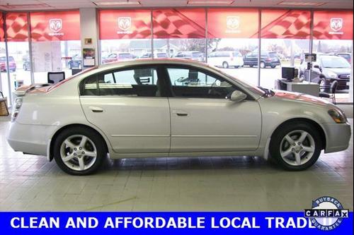 Nissan Altima 2005 photo 2