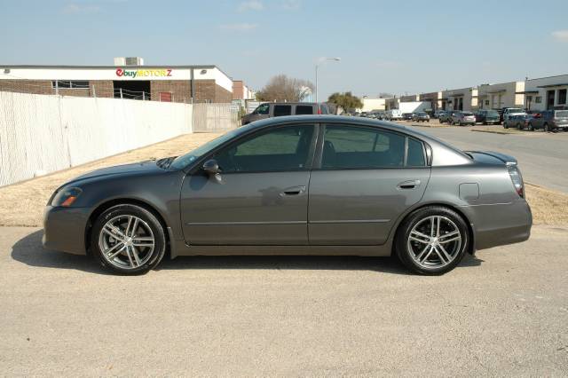 Nissan Altima Front-wheel Drive LS SUV Sedan