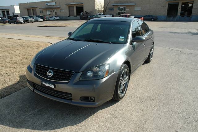 Nissan Altima 2005 photo 1