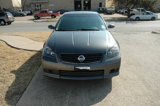 Nissan Altima 2005 photo 2
