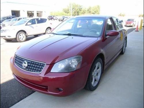 Nissan Altima 2005 photo 2