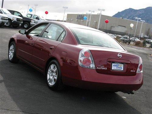 Nissan Altima 2005 photo 3