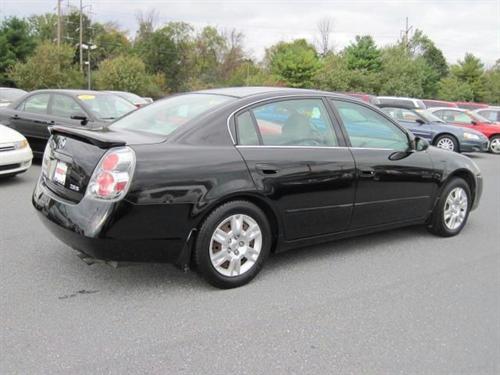 Nissan Altima 2005 photo 4