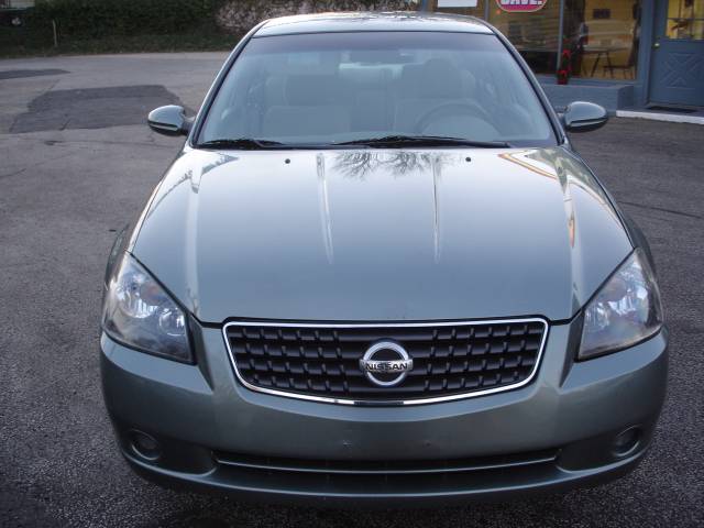 Nissan Altima 2005 photo 1