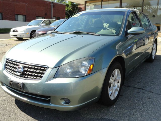 Nissan Altima 2005 photo 4