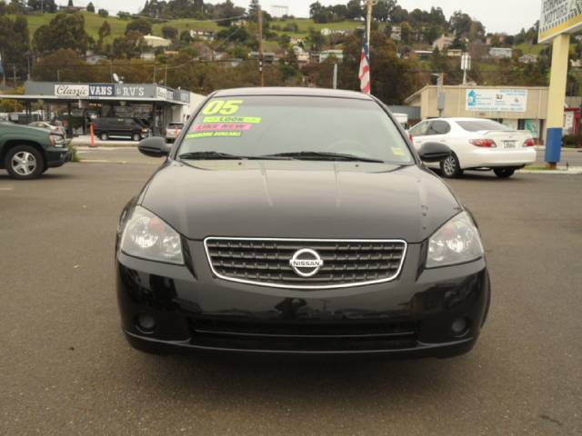 Nissan Altima 2005 photo 1