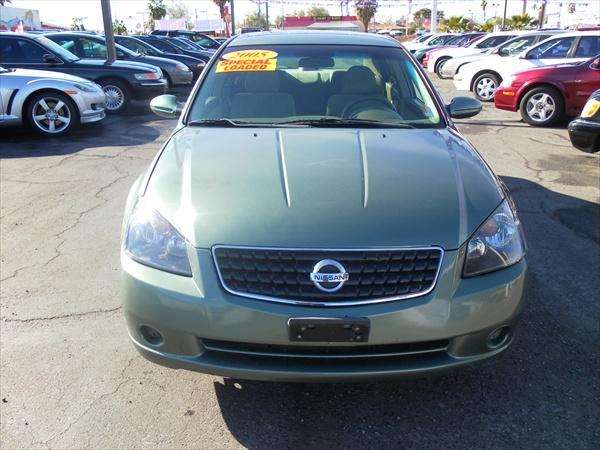 Nissan Altima 2005 photo 1