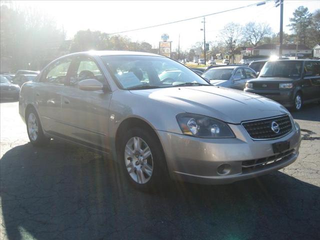 Nissan Altima Ls,crew,cloth,very Clean Sedan