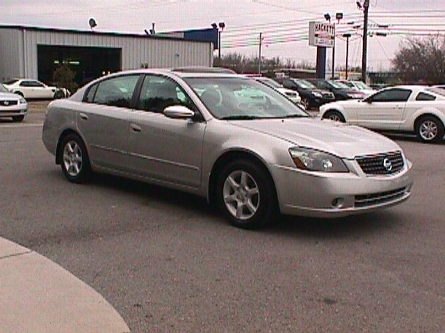 Nissan Altima 2005 photo 4
