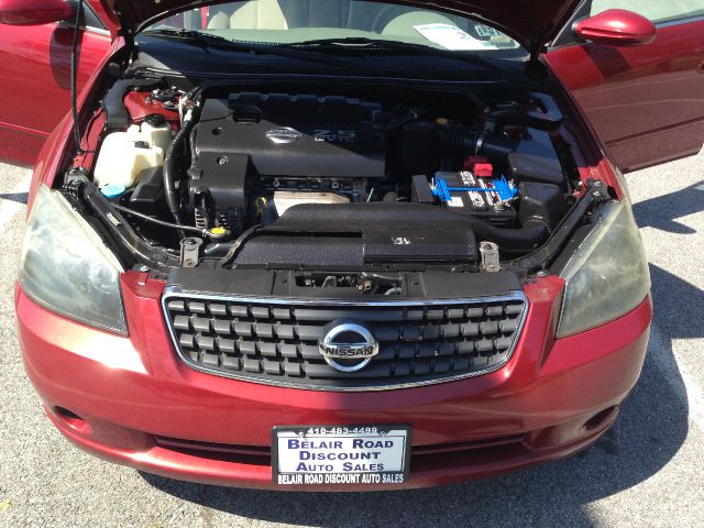 Nissan Altima GS-R Sedan