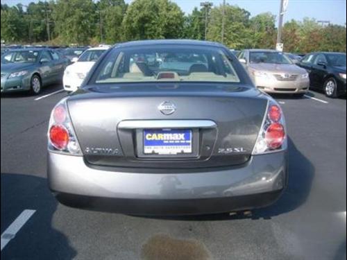 Nissan Altima 2005 photo 3