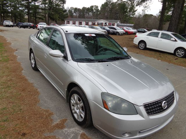Nissan Altima GS-R Sedan