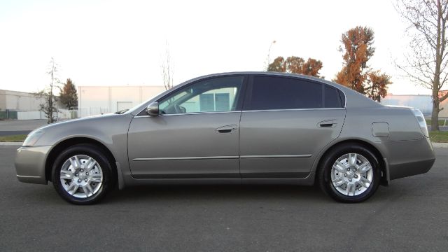 Nissan Altima 2005 photo 3