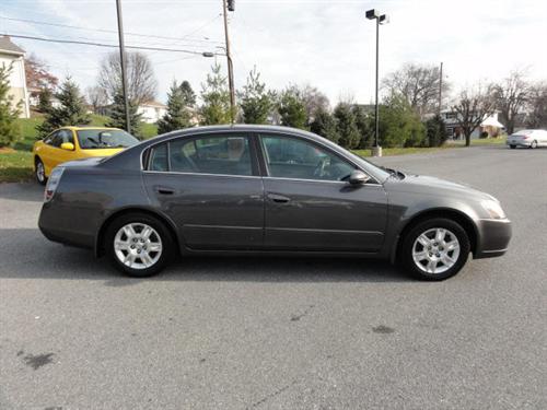 Nissan Altima 2005 photo 1
