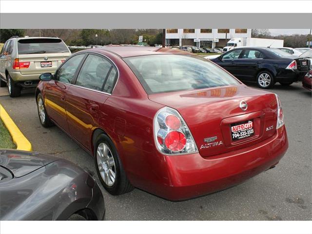 Nissan Altima 2005 photo 2
