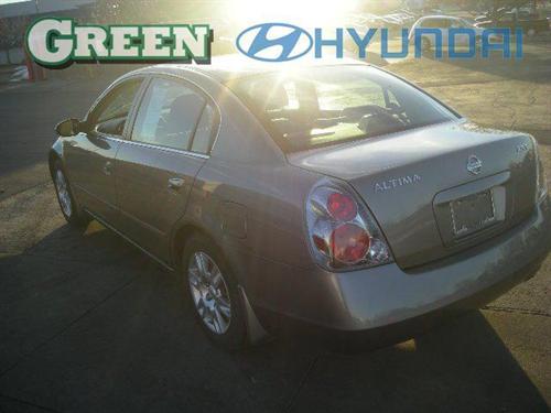 Nissan Altima 2005 photo 4