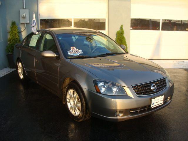 Nissan Altima 2005 photo 1