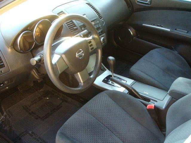 Nissan Altima 2005 photo 2