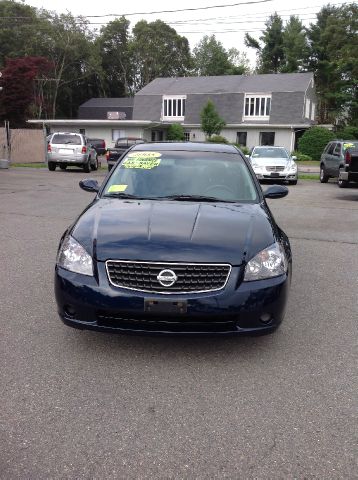Nissan Altima 2005 photo 2