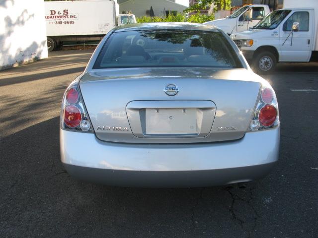 Nissan Altima 2005 photo 4