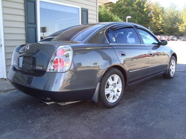 Nissan Altima 2005 photo 2