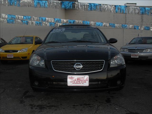 Nissan Altima 2005 photo 2