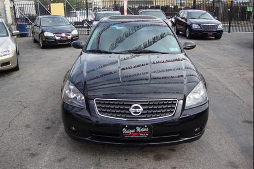 Nissan Altima 2005 photo 1