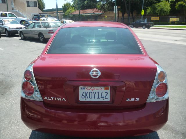 Nissan Altima 2005 photo 4