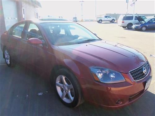 Nissan Altima 2005 photo 2