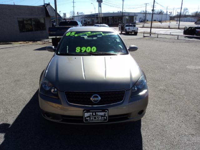 Nissan Altima 2005 photo 1