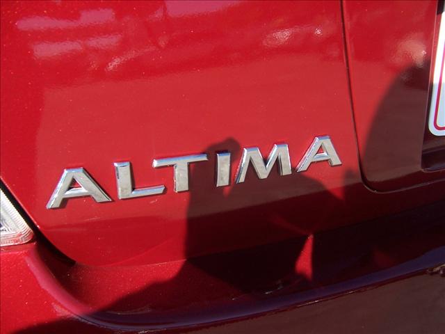 Nissan Altima 2005 photo 4