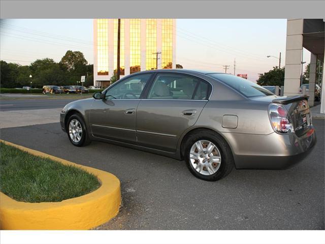 Nissan Altima 2005 photo 1