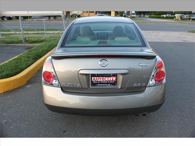 Nissan Altima 2005 photo 3