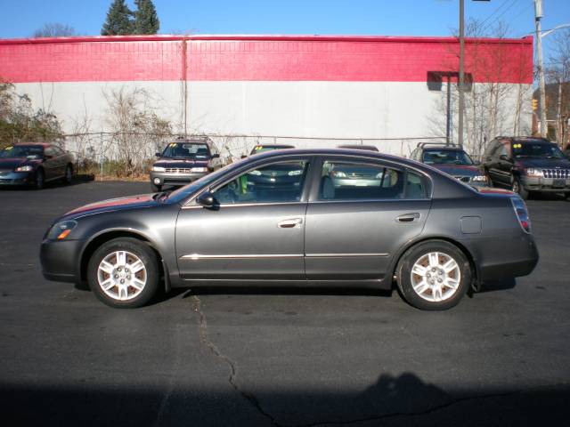 Nissan Altima 2005 photo 1