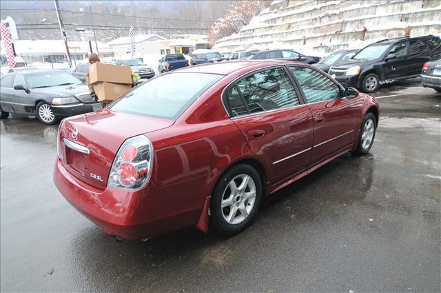 Nissan Altima SLT Quad Cab 2WD Unspecified