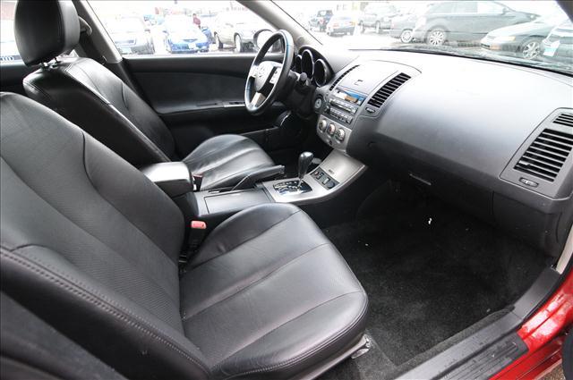 Nissan Altima 2005 photo 2