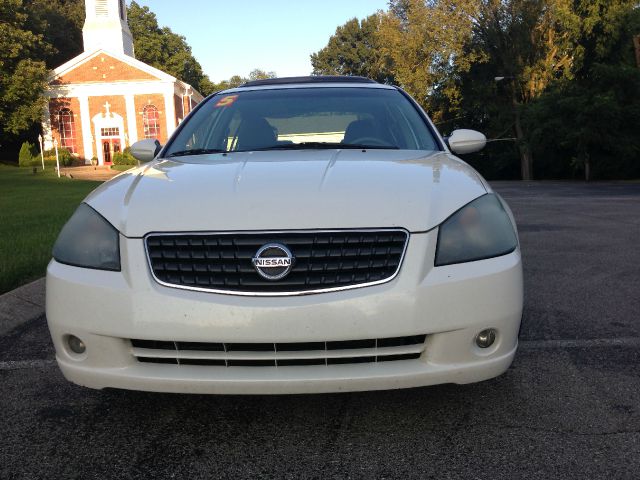 Nissan Altima 2005 photo 1