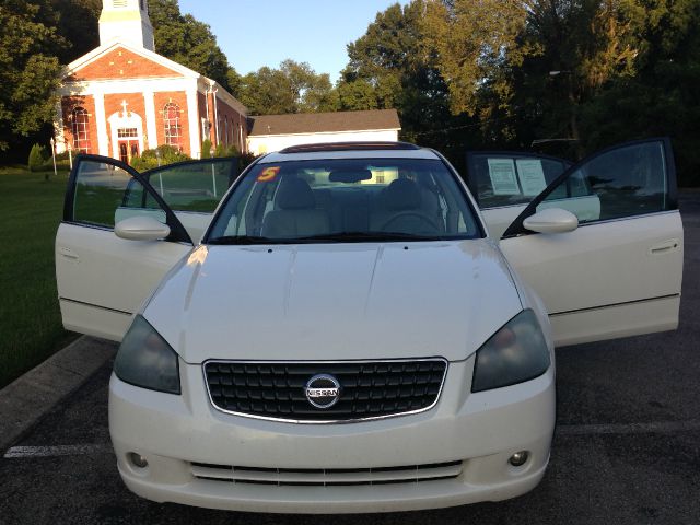 Nissan Altima 2005 photo 2