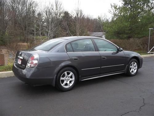Nissan Altima 2005 photo 1