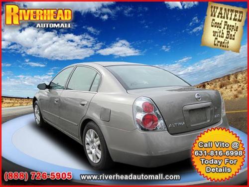 Nissan Altima 2005 photo 1