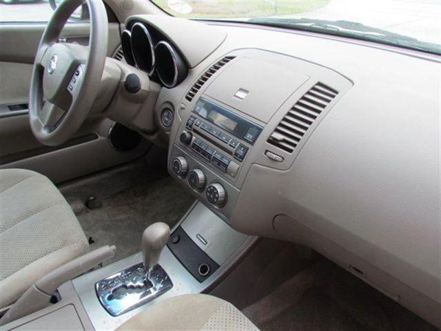 Nissan Altima 2005 photo 5