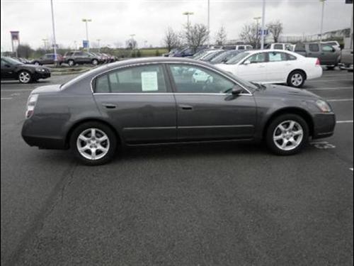 Nissan Altima 2005 photo 2